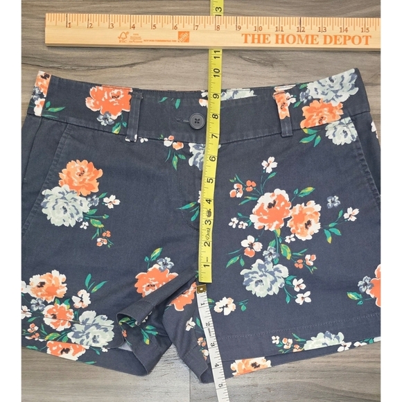 Vibrant Floral Loft Shorts - The Ultimate Feel Good Fit for Summer! - Picture 2 of 6
